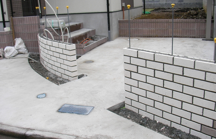 門まわり・アプローチの改修:約1週間〜2週間