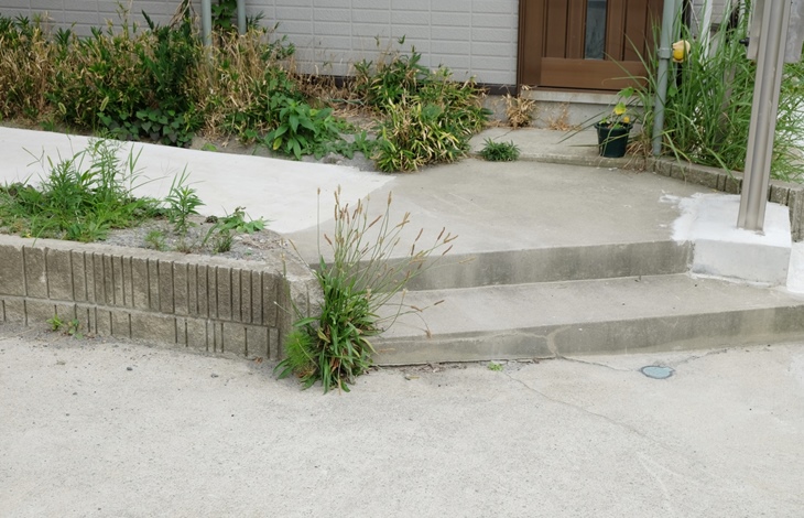 土のまま放置してしまうと、後からの施工がより大変