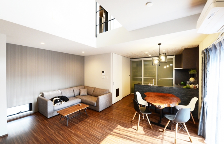 新しい環境の匂いに慣れさせる