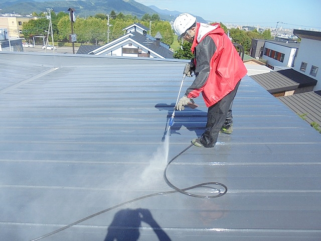 屋根 高圧水洗浄